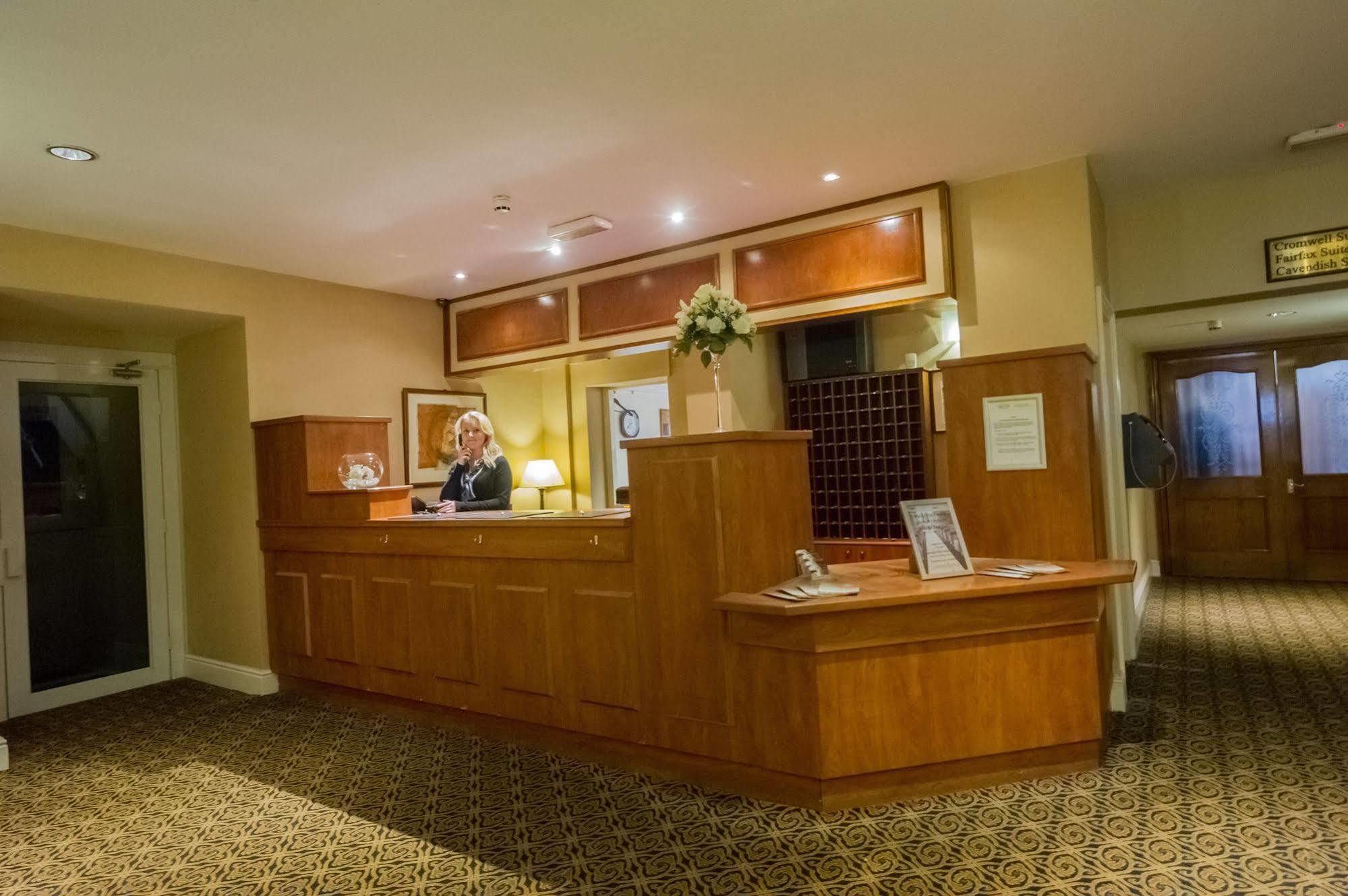 Gomersal Park Hotel & Dream Spa エクステリア 写真
