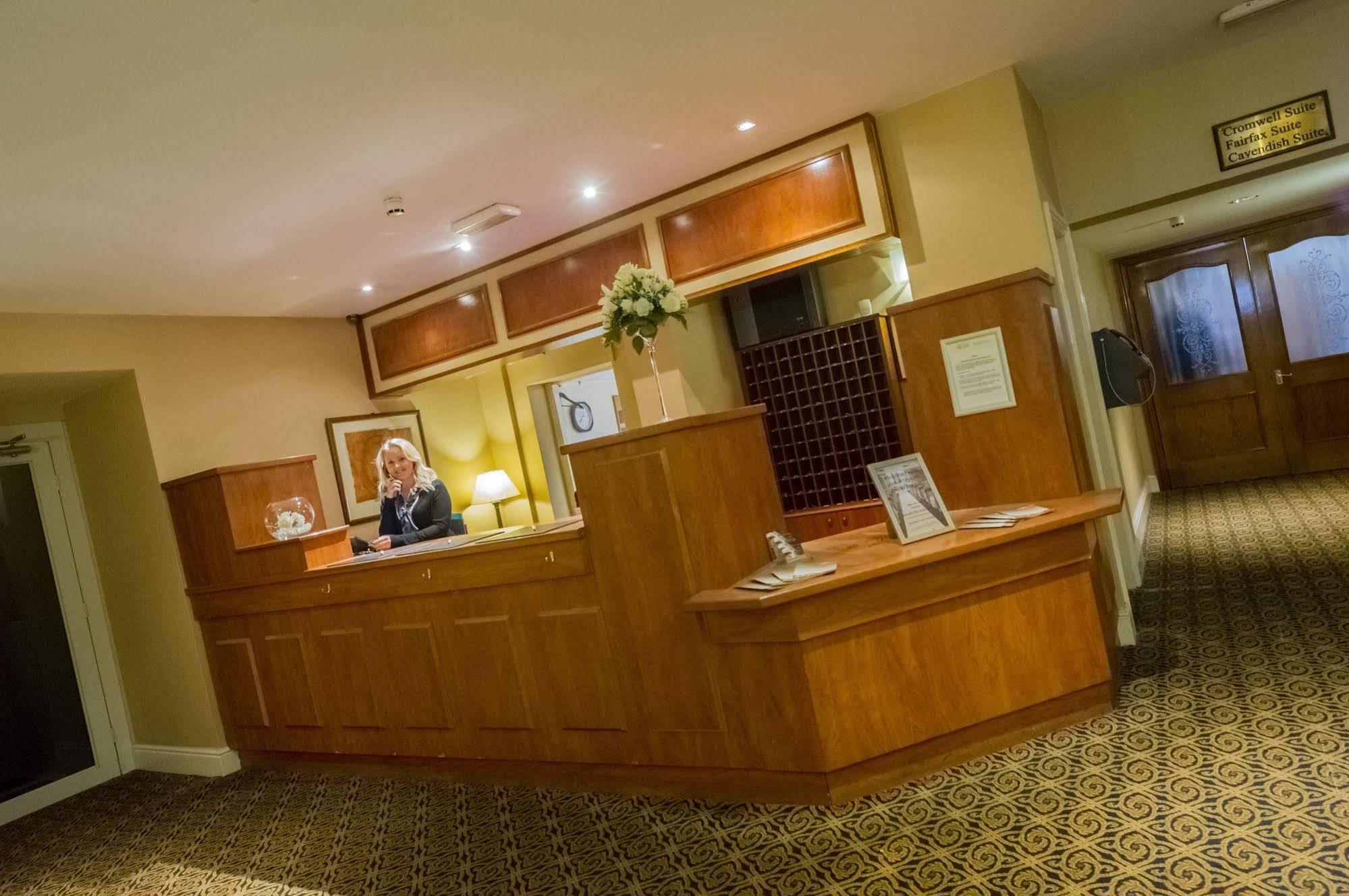 Gomersal Park Hotel & Dream Spa エクステリア 写真